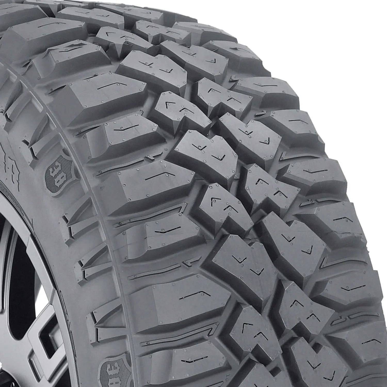 Mickey Thompson Deegan 38 LT305/60R18