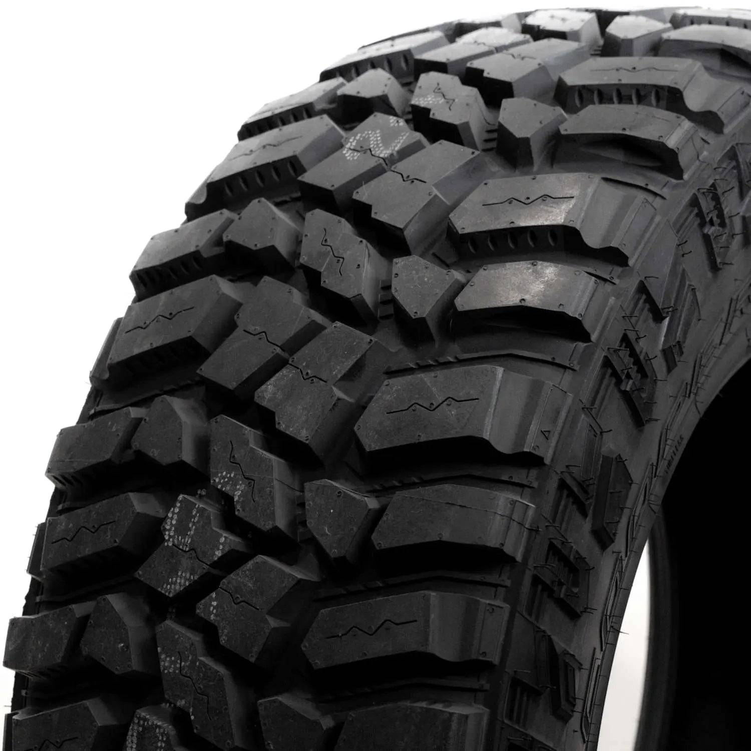 Cooper Discoverer STT Pro LT265/75R16