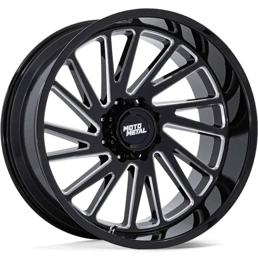 Moto Metal MO811 22x10 -18 8x180