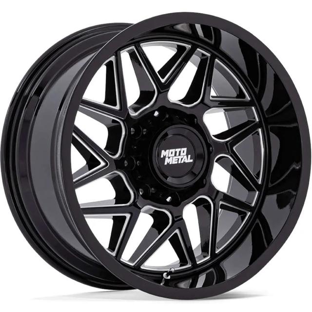 Moto Metal MO812 20x9 +20 8x170