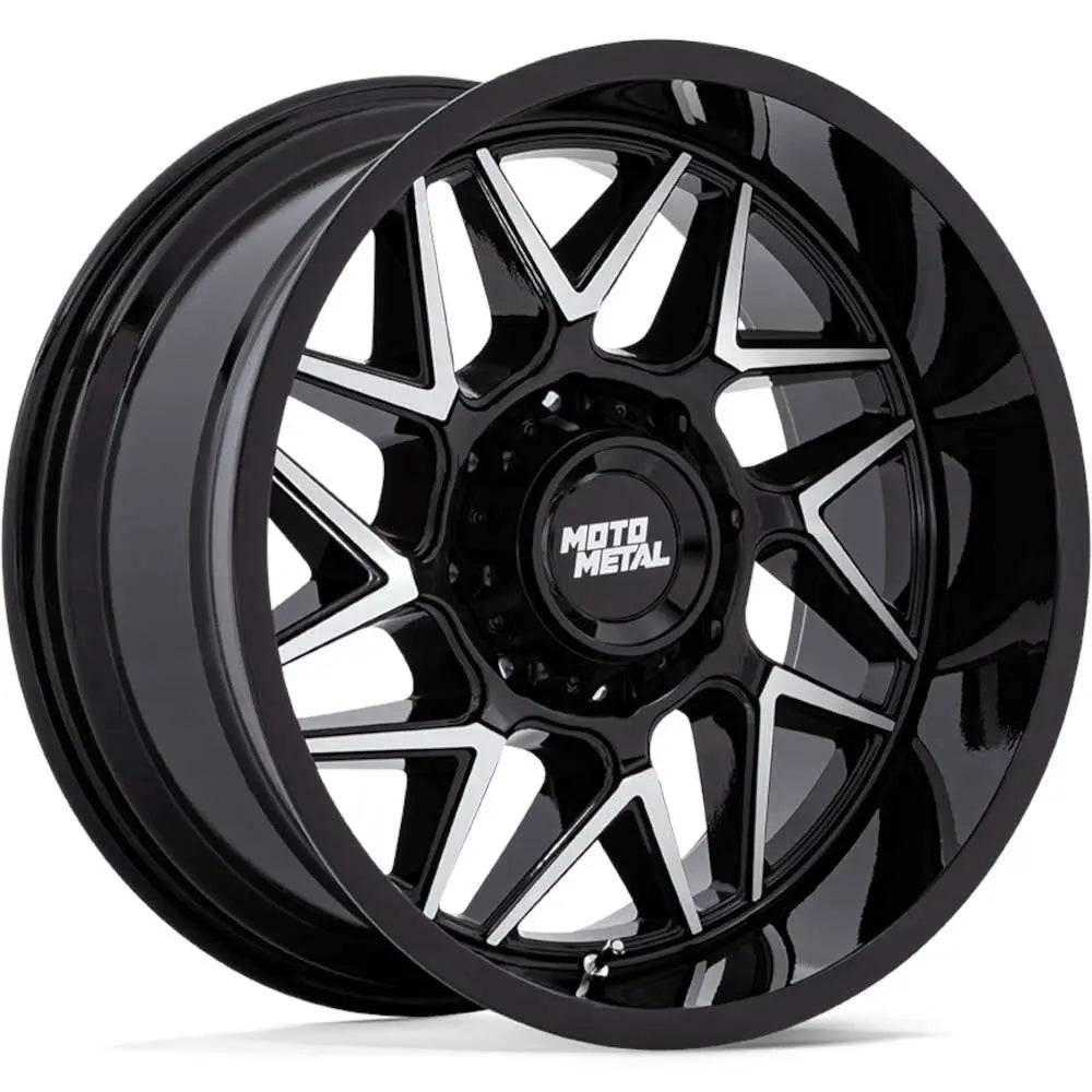 Moto Metal MO812 20x10 -18 5x5.5