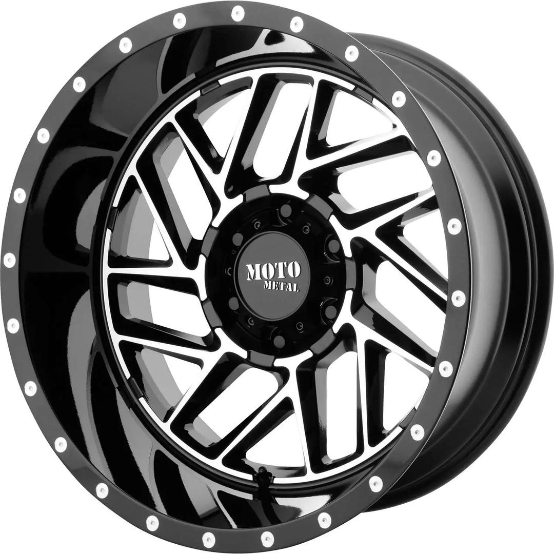 Moto Metal MO985 20x10 -18 5x5.5