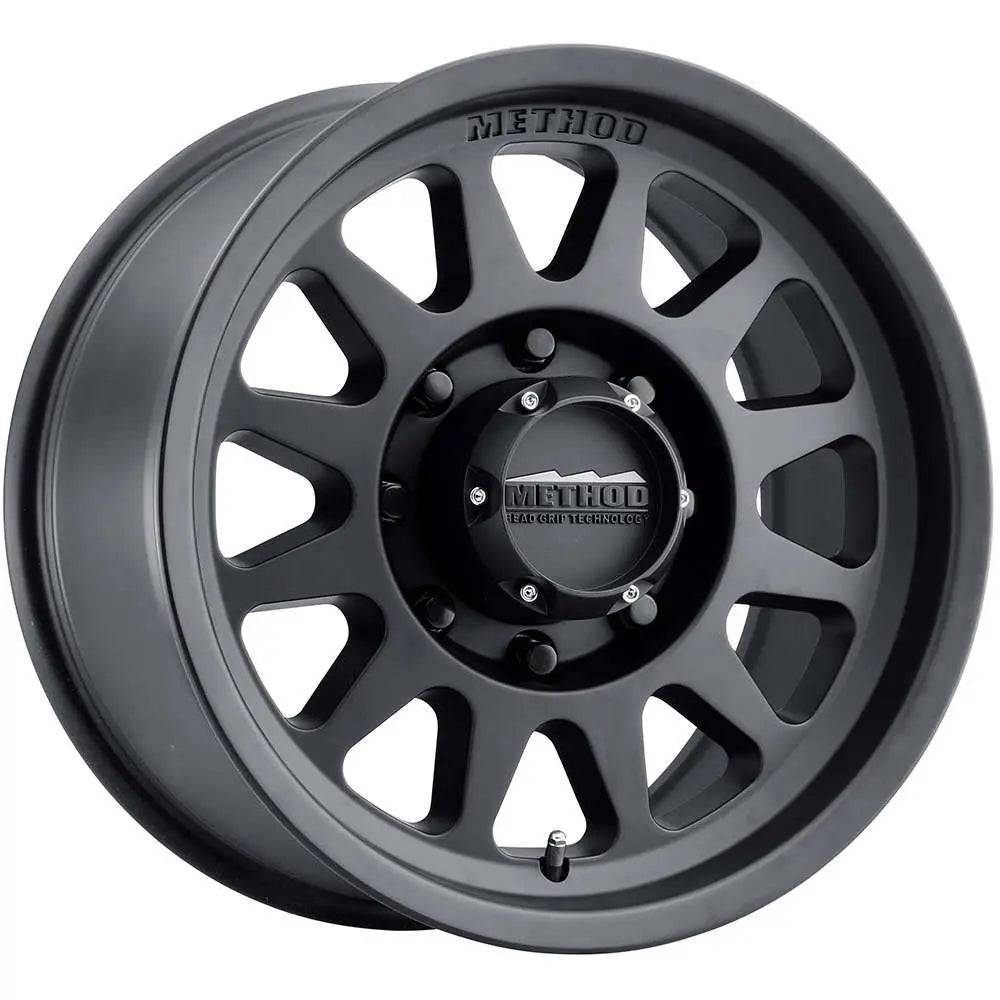 Method MR704 HD 17x9 +18 8x180