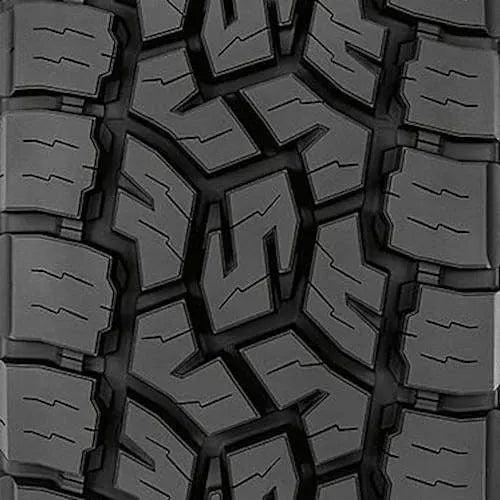 Toyo Tires Open Country A/T III LT275/65R18