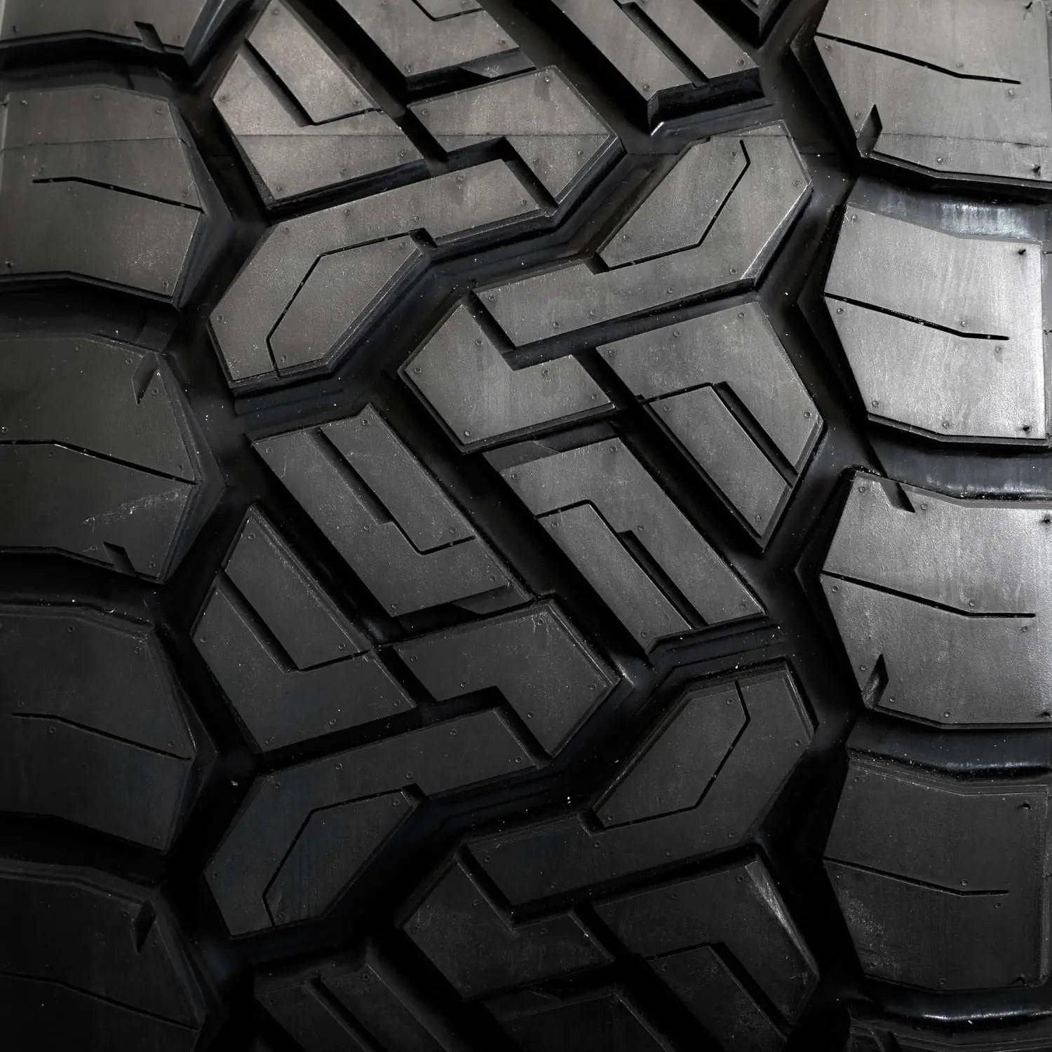 Nitto Recon Grappler A/T 37x11.50R17LT