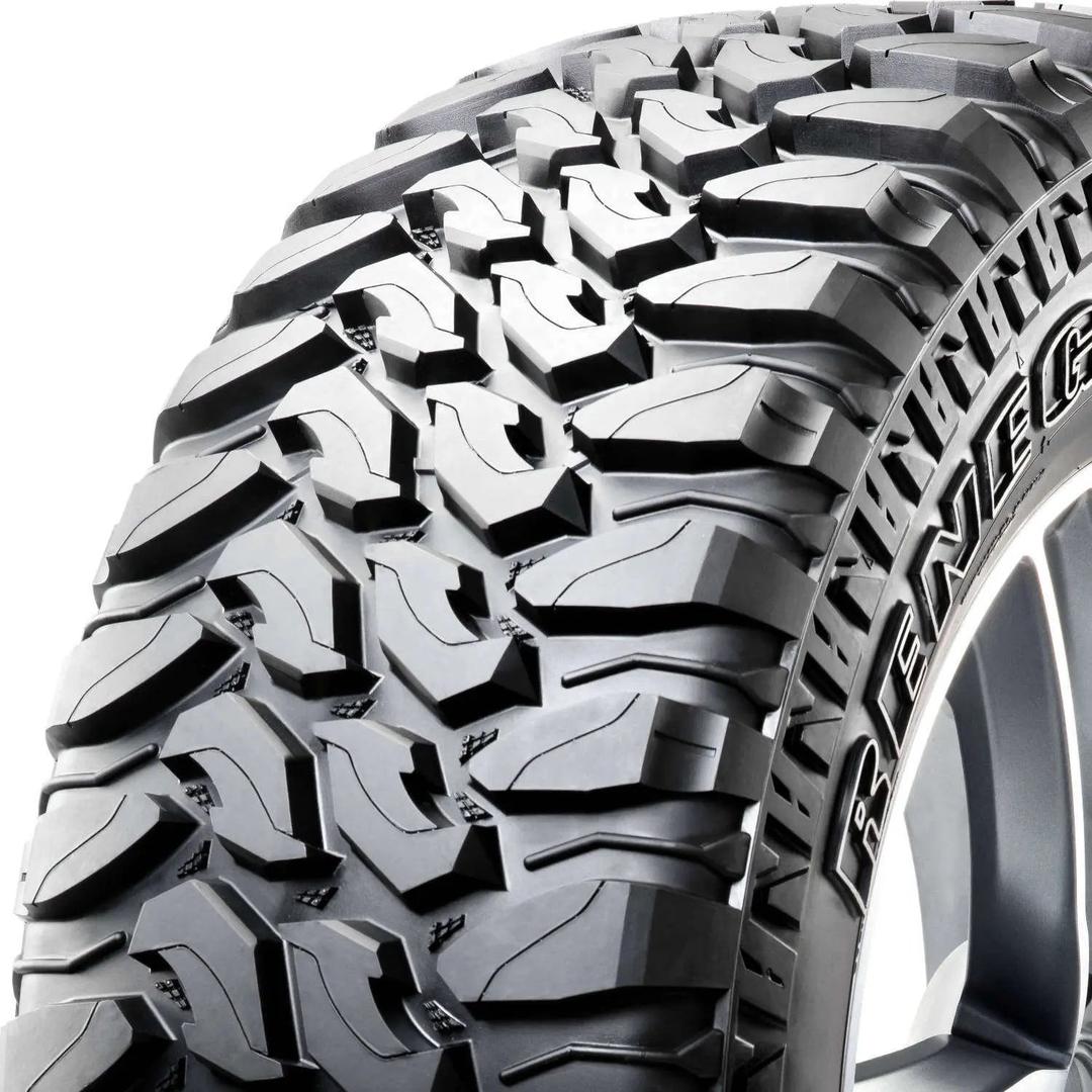 Radar Renegade R7 MT LT275/65R20
