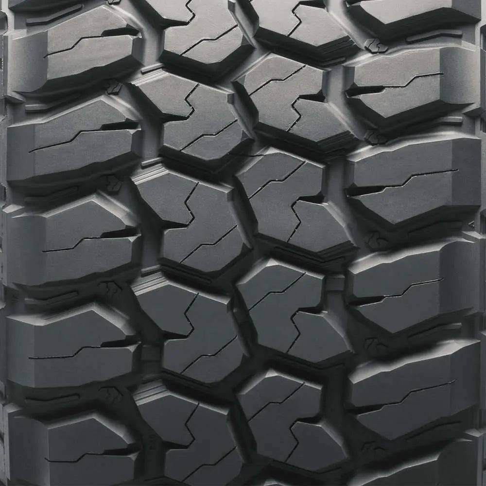 Westlake SL376 LT305/55R20
