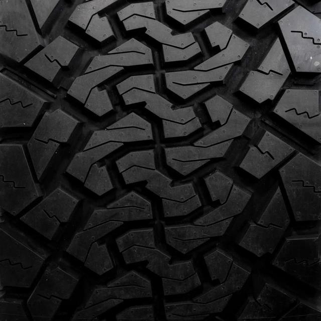 Venom Power Terra Hunter X/T LT265/50R20