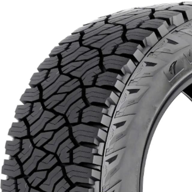 Venom Power Trail Hunter ATS 265/35R22