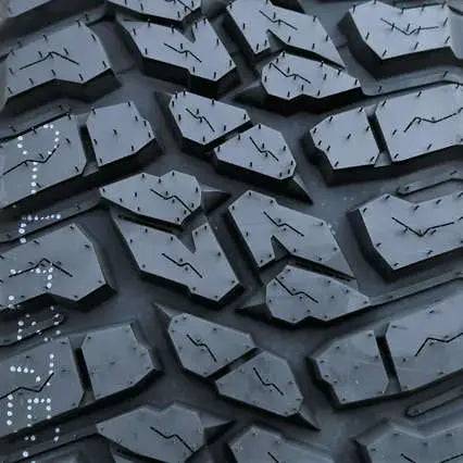 Landspider Wildtraxx M/T 33x12.50R24LT